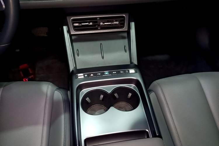 Used BYD Qin L 2025 EV 470KM Leading Edition Gear Lever