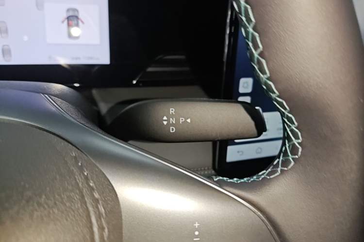 Used BYD Qin L 2025 EV 545KM Cloud Suspension Edition Gear Lever