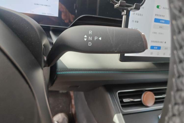 Used BYD Qin L 2025 EV 470KM Leading Edition Gear Lever