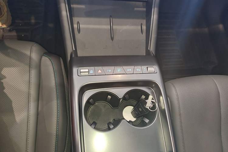 Used BYD Qin L 2025 EV 545KM Beyond Version Gear Lever