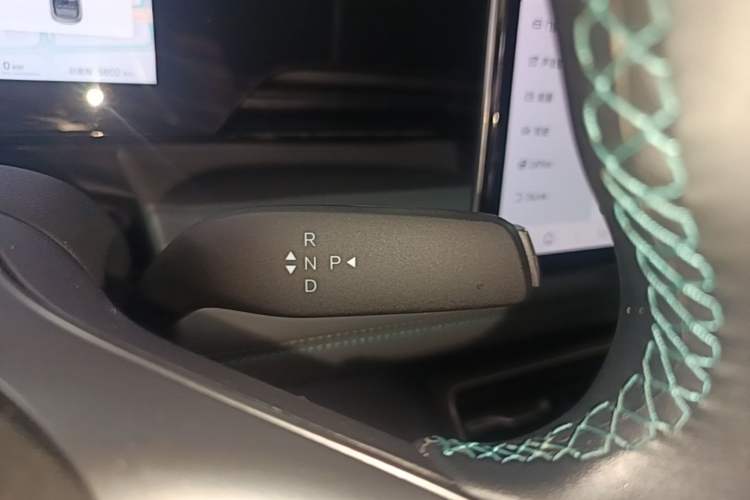 Used BYD Qin L 2025 EV 545KM Beyond Version Gear Lever