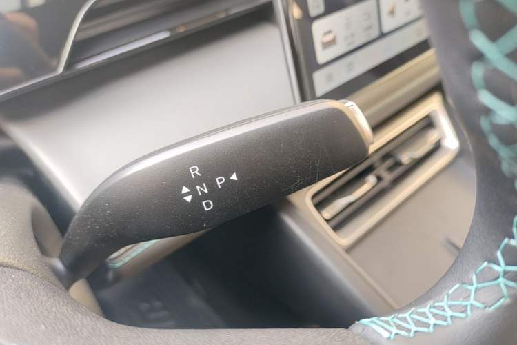 Used BYD Qin L 2025 EV 470KM Leading Edition Gear Lever