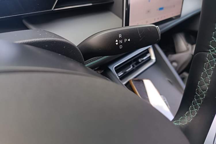 Used BYD Qin L 2025 EV 470KM Leading Edition Gear Lever