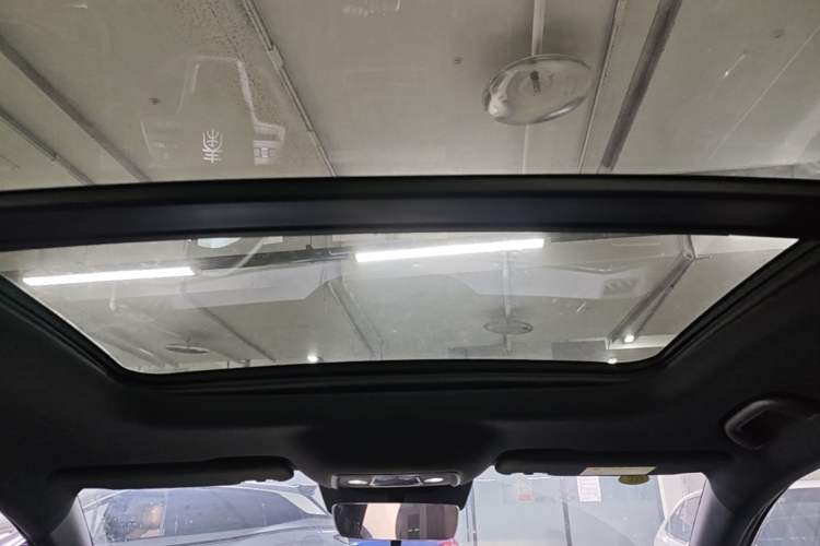 Used BYD Qin L 2025 DM-i Smart Drive 80KM Superior Model Headliner