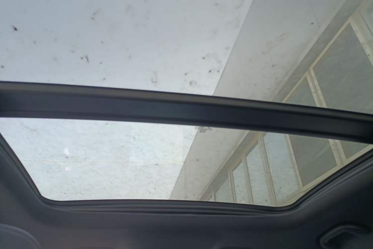 Used BYD Qin L 2025 DM-i Smart Drive 120KM Superior Model Headliner