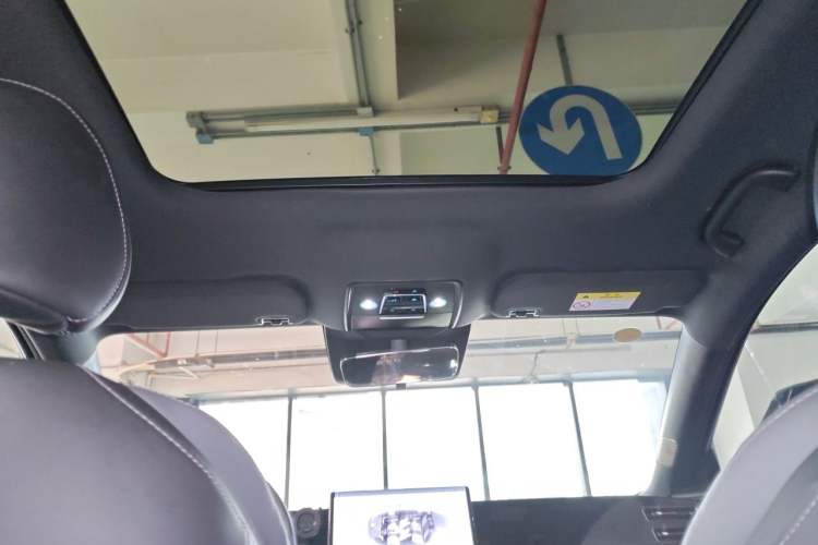 Used BYD Qin L 2025 DM-i Smart Drive 120KM Superior Model Headliner