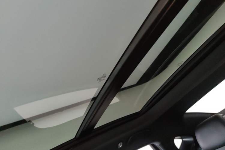 Used BYD Qin L 2025 DM-i Smart Drive 120KM Superior Model Headliner