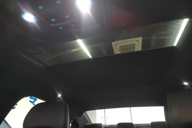 Used BYD Qin L 2025 DM-i Smart Drive 120KM Superior Model Headliner