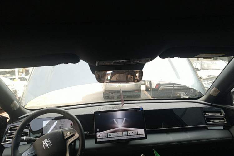 Used BYD Qin L 2025 DM-i Smart Drive 120KM Superior Model Headliner