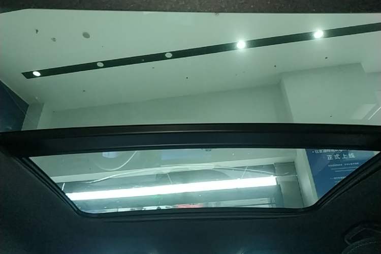 Used BYD Qin L 2025 DM-i Smart Drive 120KM Leading Model Headliner