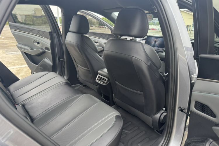 Used BYD Qin L 2025 DM-i Smart Drive 80KM Leading Model Headliner