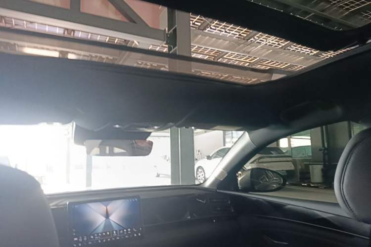 Used BYD Qin L 2025 DM-i Smart Drive 120KM Superior Model Headliner