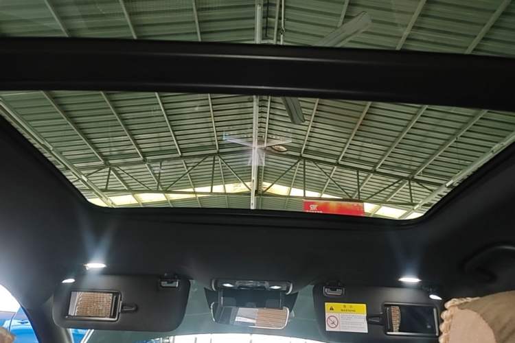 Used BYD Qin L 2025 DM-i Smart Drive 120KM Superior Model Headliner