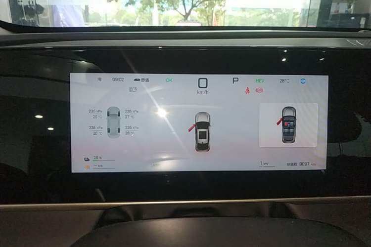 Used BYD Qin L 2025 DM-i Smart Drive 120KM Leading Model Instrument Cluster