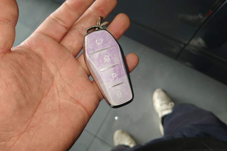 Used BYD Qin L 2025 DM-i Smart Drive 80KM Leading Model Interior 1