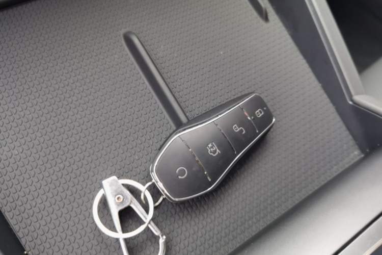Used BYD Qin L 2025 DM-i Smart Drive 80KM Leading Model Interior 1