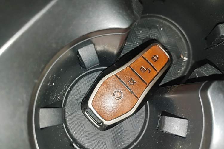 Used BYD Qin L 2025 DM-i Smart Drive 120KM Superior Model Interior 1