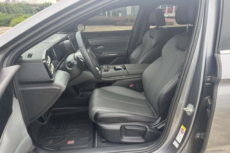 Used BYD Qin L 2025 DM-i Smart Drive 80KM Leading Model Interior 10