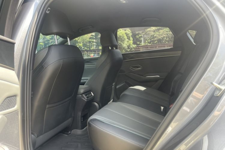 Used BYD Qin L 2025 DM-i Smart Drive 80KM Leading Model Interior 3