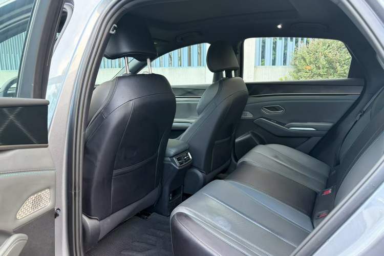Used BYD Qin L 2025 DM-i Smart Drive 120KM Leading Model Interior 6