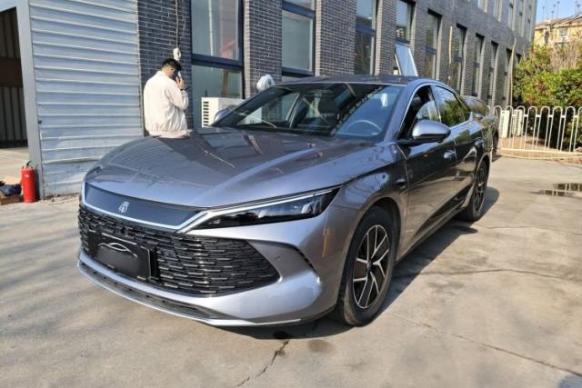 Used BYD Qin L 2025 DM-i Smart Drive 120KM Superior Model