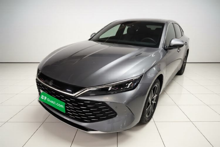 BYD Qin L 2025 DM-i Smart Drive 120KM Superior Model