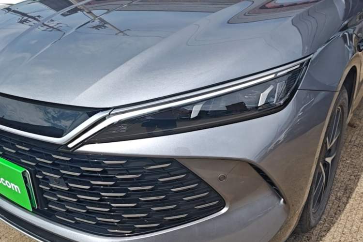 Used BYD Qin L 2025 DM-i Smart Drive 120KM Superior Model Left Front Headlight