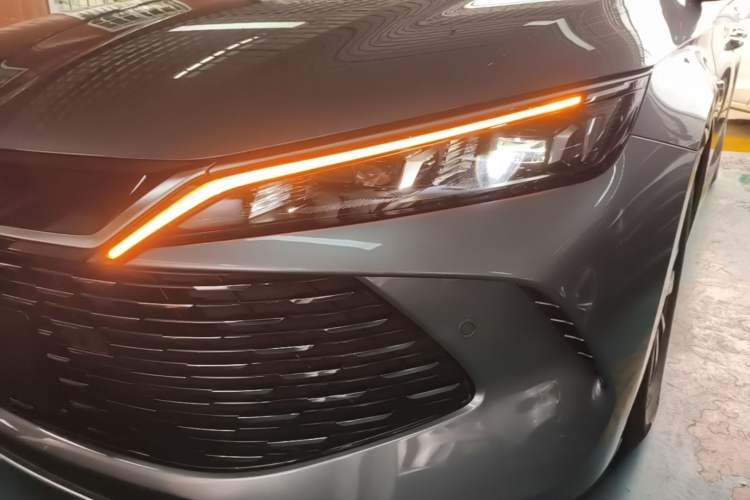 Used BYD Qin L 2025 DM-i Smart Drive 80KM Leading Model Left Front Headlight