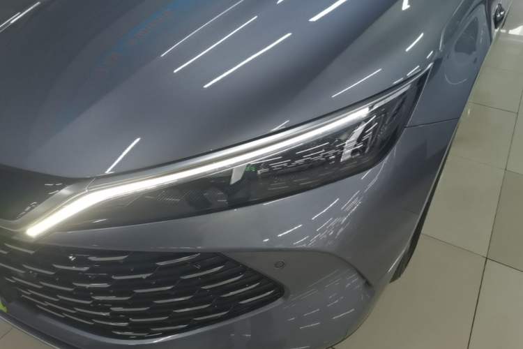 Used BYD Qin L 2025 DM-i Smart Drive 120KM Superior Model Left Front Headlight