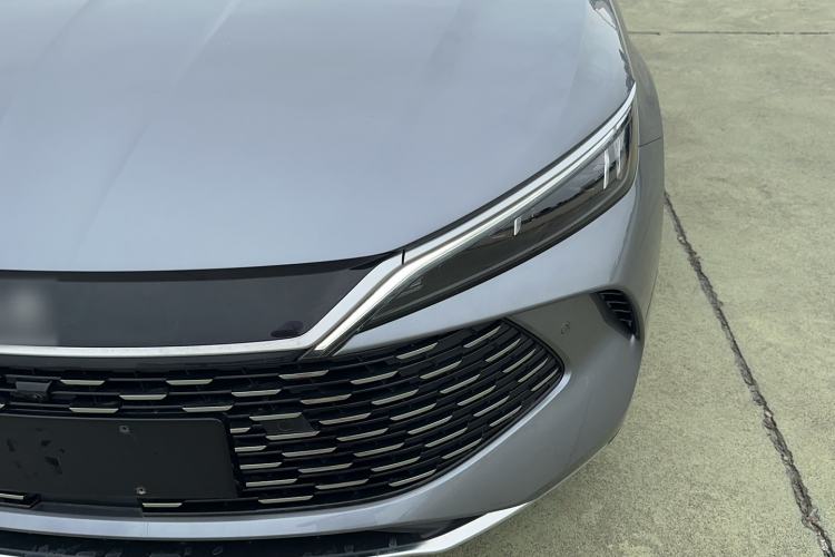 Used BYD Qin L 2025 DM-i Smart Drive 120KM Superior Model Left Front Headlight