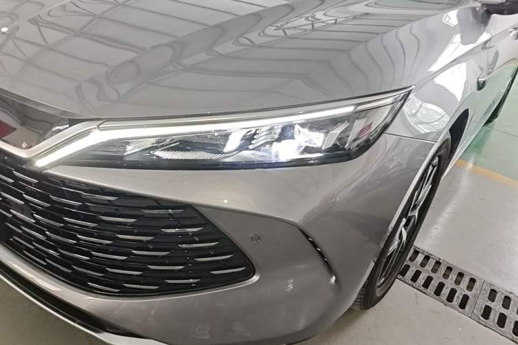 Used BYD Qin L 2025 DM-i Smart Drive 120KM Superior Model Left Front Headlight