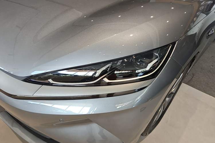 Used BYD Qin L 2025 EV 545KM Beyond Version Left Front Headlight