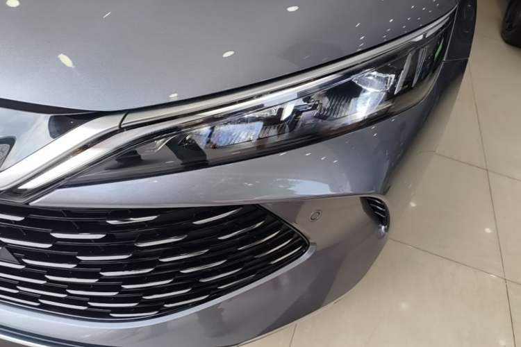 Used BYD Qin L 2025 DM-i Smart Drive 80KM Leading Model Left Front Headlight