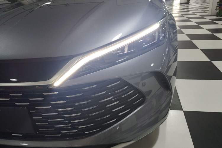 Used BYD Qin L 2025 DM-i Smart Drive 80KM Leading Model Left Front Headlight