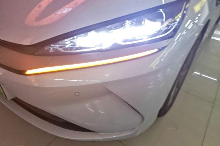 Used BYD Qin L 2025 EV 545KM Beyond Version Left Front Headlight