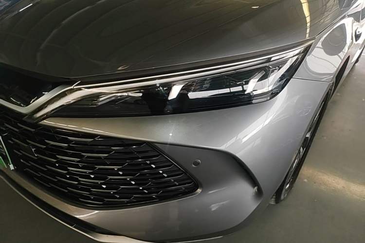 Used BYD Qin L 2025 DM-i Smart Drive 120KM Superior Model Left Front Headlight
