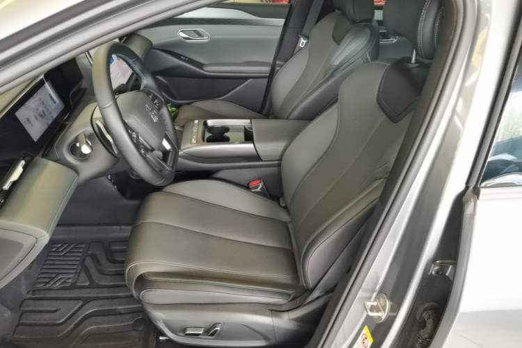 Used BYD Qin L 2025 EV 545KM Beyond Version Left Front Seat
