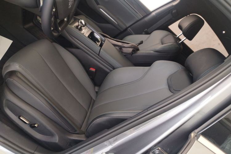 Used BYD Qin L 2025 DM-i Smart Drive 120KM Superior Model Left Front Seat