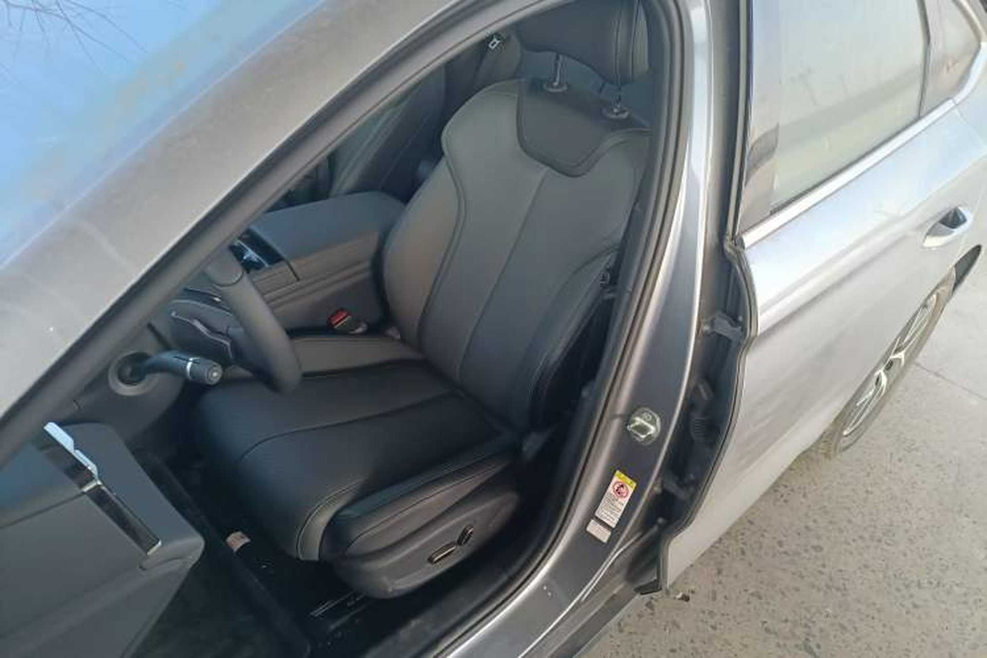 Used BYD Qin L 2025 DM-i Smart Drive 120KM Superior Model Left Front Seat