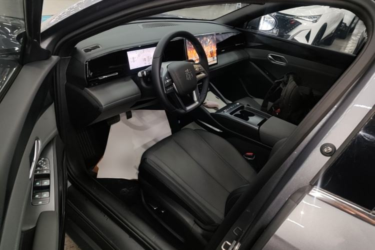 Used BYD Qin L 2025 EV 470KM Leading Edition Left Front Seat