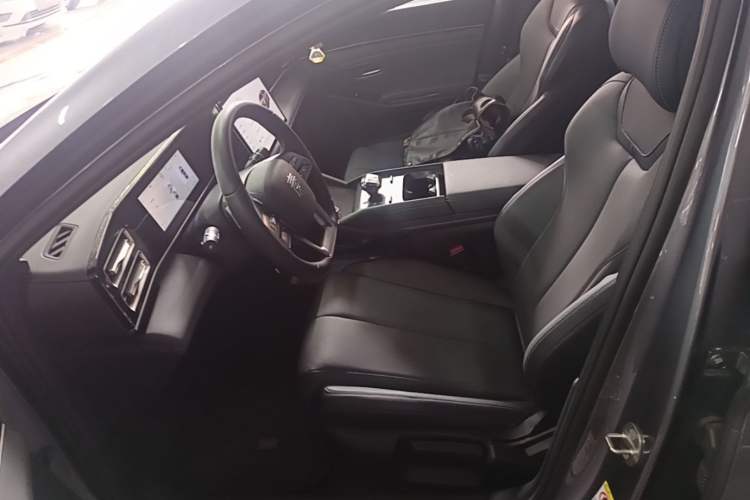 Used BYD Qin L 2025 DM-i Smart Drive 80KM Leading Model Left Front Seat