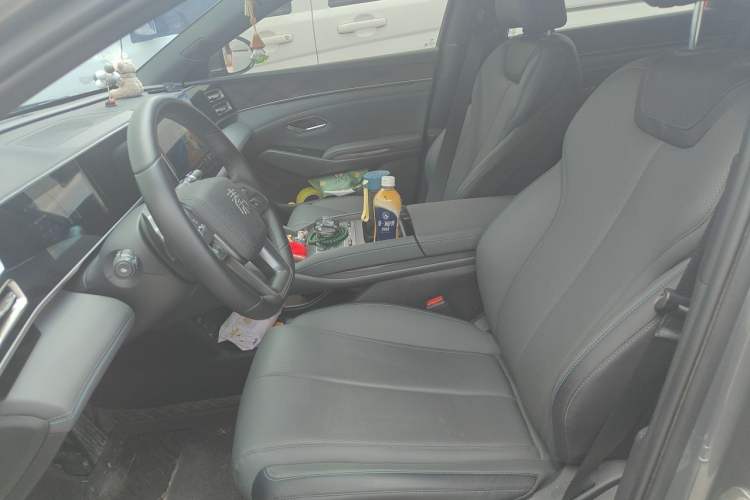 Used BYD Qin L 2025 DM-i Smart Drive 80KM Leading Model Left Front Seat