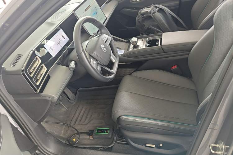 Used BYD Qin L 2025 DM-i Smart Drive 120KM Excellence Model Left Front Seat