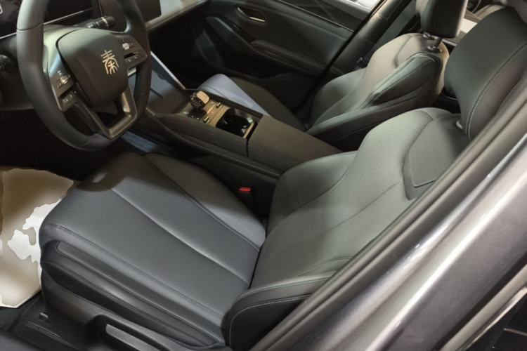 Used BYD Qin L 2025 DM-i Smart Drive 80KM Leading Model Left Front Seat