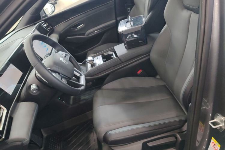 Used BYD Qin L 2025 DM-i Smart Drive 80KM Leading Model Left Front Seat