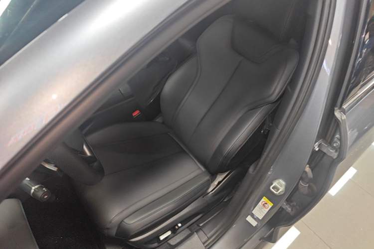 Used BYD Qin L 2025 DM-i Smart Drive 80KM Superior Model Left Front Seat