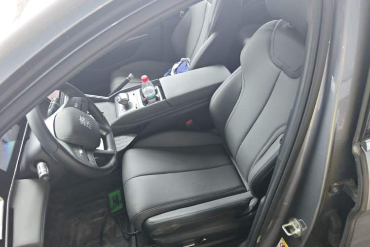 Used BYD Qin L 2025 DM-i Smart Drive 120KM Leading Model Left Front Seat