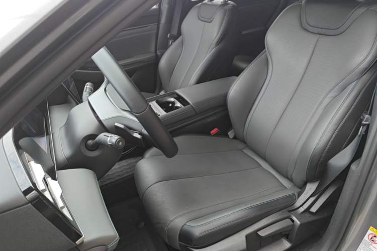 Used BYD Qin L 2025 DM-i Smart Drive 80KM Leading Model Left Front Seat
