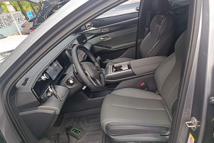 Used BYD Qin L 2025 EV 470KM Leading Edition Left Front Seat