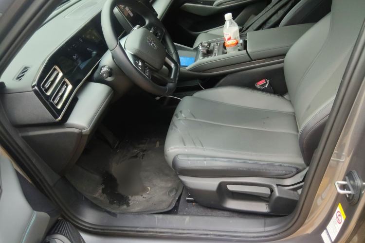 Used BYD Qin L 2025 DM-i Smart Drive 80KM Leading Model Left Front Seat
